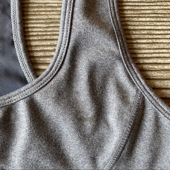 Gymshark Sports Bra Gray - Picture 4 of 10